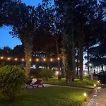 Zen Oasis * Golem (Tirana)