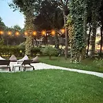 Zen Oasis * Golem (Tirana)