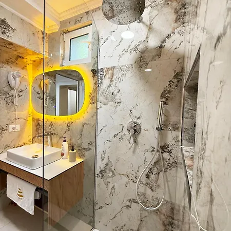 Zen Oasis Βίλα Golem (Tirana)