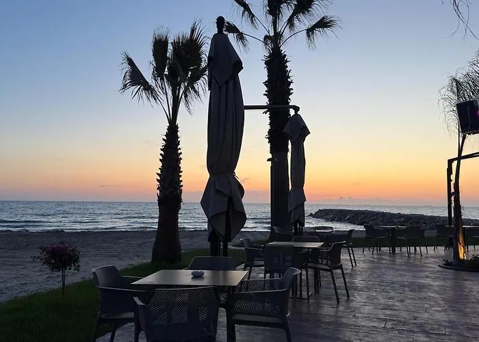 Villa Zen Oasis Golem (Tirana)